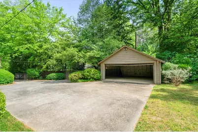 2039 Springlake Drive, Atlanta, GA 30305 - Photo 49