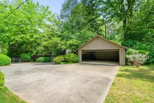 2039 Springlake Dr, Atlanta, GA 30305 - Photo 49