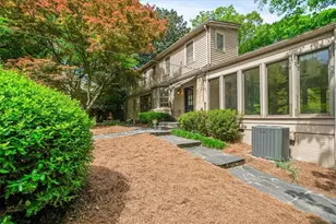2039 Springlake Dr, Atlanta, GA 30305 - Photo 7