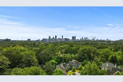 2039 Springlake Drive, Atlanta, GA 30305 - Photo 3