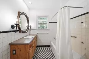 2039 Springlake Dr, Atlanta, GA 30305 - Photo 29