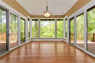 6960 Riverside Dr, Atlanta, GA 30328 - Photo 11
