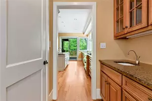 6960 Riverside Dr, Atlanta, GA 30328 - Photo 13