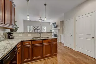 7215 Highland Bluff, Atlanta, GA 30328 - Photo 7
