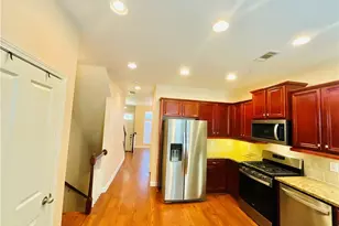 7215 Highland Bluff, Atlanta, GA 30328 - Photo 9