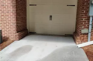 7215 Highland Bluff, Atlanta, GA 30328 - Photo 17