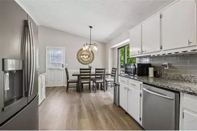 1492 Sir Knights Way, Lawrenceville, GA 30045 - Photo 17