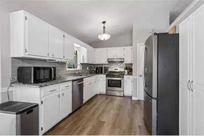 1492 Sir Knights Way, Lawrenceville, GA 30045 - Photo 13