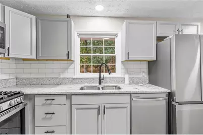 3215 Linden Garden Drive, Atlanta, GA 30349 - Photo 35