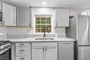 3215 Linden Garden Dr, Atlanta, GA 30349 - Photo 35