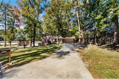 3215 Linden Garden Drive, Atlanta, GA 30349 - Photo 3