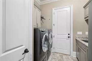 5664 Brendlynn Dr, Suwanee, GA 30024 - Photo 25