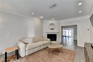 7111 St Charles Square, Roswell, GA 30075 - Photo 5