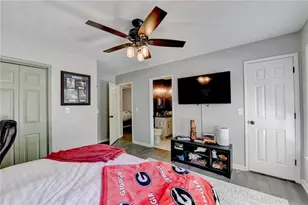 7111 St Charles Square, Roswell, GA 30075 - Photo 41