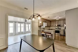 7111 St Charles Square, Roswell, GA 30075 - Photo 23