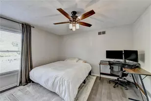 7111 St Charles Square, Roswell, GA 30075 - Photo 45