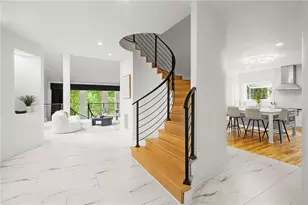 4 Vale Close NE, Atlanta, GA 30324 - Photo 3