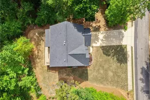6181 Shoreland Cir, Buford, GA 30518 - Photo 37