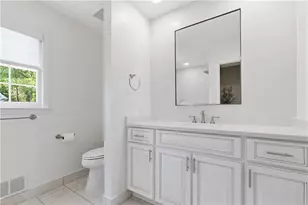 1772 Tilling Way, Stone Mountain, GA 30087 - Photo 17