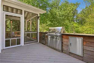 1912 Brantley Walk Ln NW, Atlanta, GA 30318 - Photo 19