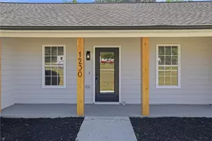 1230 Park St, Loganville, GA 30052 - Photo 3