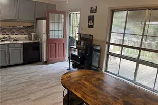 480 Evergreen Dr, Forest Park, GA 30297 - Photo 9