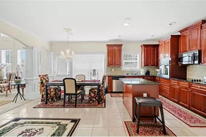 2513 Wyncreek Drive, Atlanta, GA 30331 - Photo 9