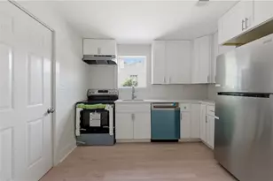 1715 Lisbon Dr SW, Atlanta, GA 30310 - Photo 25