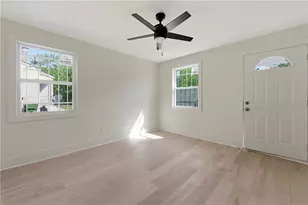 1715 Lisbon Dr SW, Atlanta, GA 30310 - Photo 21