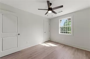 1715 Lisbon Dr SW, Atlanta, GA 30310 - Photo 17