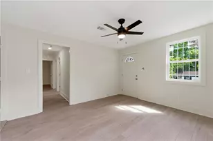 1715 Lisbon Dr SW, Atlanta, GA 30310 - Photo 5