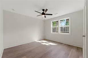 1715 Lisbon Dr SW, Atlanta, GA 30310 - Photo 13