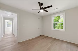 1715 Lisbon Dr SW, Atlanta, GA 30310 - Photo 7
