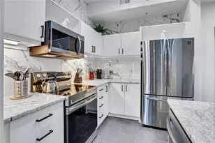 390 17th St NW, Atlanta, GA 30363 - Photo 1