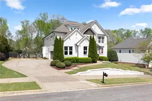 706 Paint Horse Dr, Canton, GA 30115 - Photo 3