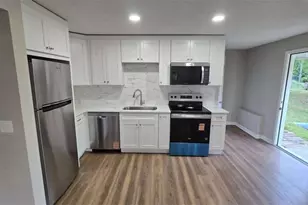 3025 Mangum Dr, Cumming, GA 30041 - Photo 5