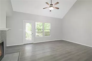 204 Ivy Green Ln SE, Marietta, GA 30067 - Photo 3