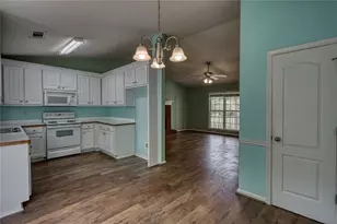 1916 Brenda St, Statham, GA 30666 - Photo 7