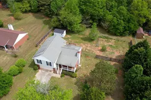 1916 Brenda St, Statham, GA 30666 - Photo 3