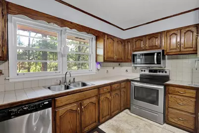 2906 Castle Drive, Lawrenceville, GA 30044 - Photo 11