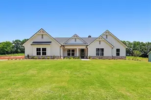 131 Maney Dr, Statham, GA 30666 - Photo 1