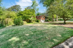 3848 Carlton Dr, Atlanta, GA 30341 - Photo 39