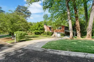 3848 Carlton Dr, Atlanta, GA 30341 - Photo 3