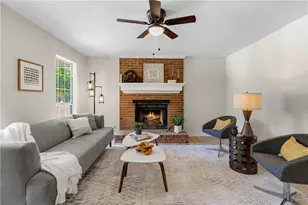 4661 Spring Ridge Dr, Flowery Branch, GA 30542 - Photo 3