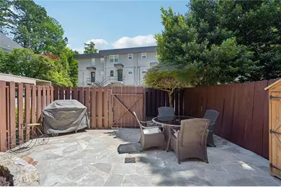 284 Lakemoore Drive NE #B, Atlanta, GA 30342 - Photo 15