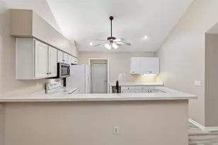 17106 Harvest Ridge Ln, Johns Creek, GA 30022 - Photo 9
