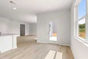 8183 Elkhorn Dr, Fairburn, GA 30213 - Photo 11