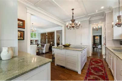 2519 Forrest Way NE, Atlanta, GA 30305 - Photo 17