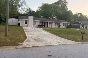1627 Ridgeview Dr NW, Conyers, GA 30012 - Photo 7