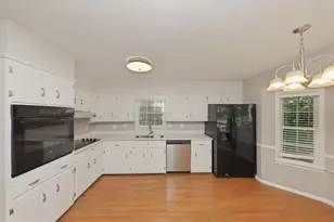 737 Mountainbrooke Circle, Stone Mountain, GA 30087 - Photo 15